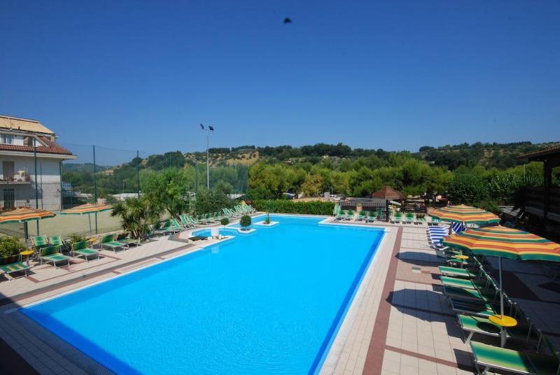 Villaggio Verde Cupra Cupra Marittima Exterior photo