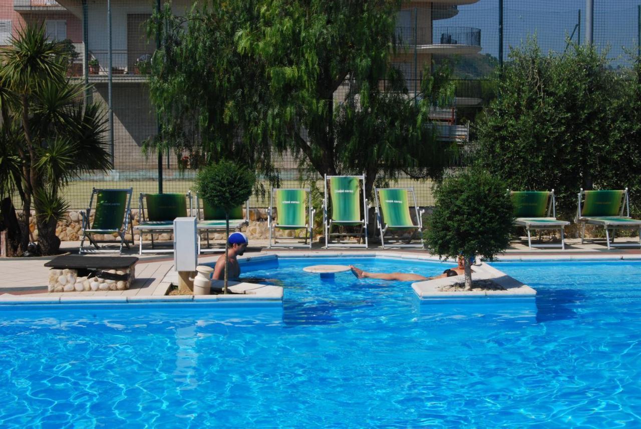 Villaggio Verde Cupra Cupra Marittima Exterior photo